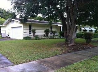 17625 SW 92nd Ave, Palmetto Bay, FL 33157