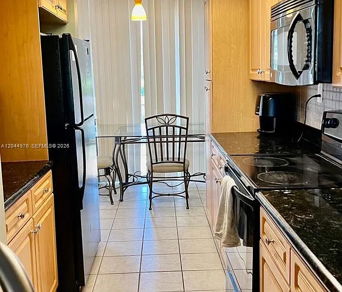 8711 SW 30th St #106 — Photo 1