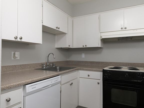 3rd image of 4875 Manzanita Ave APT 44
