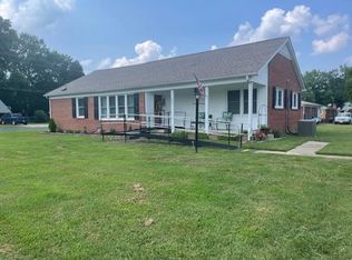 302 Franklin Dr, Paris, TN 38242