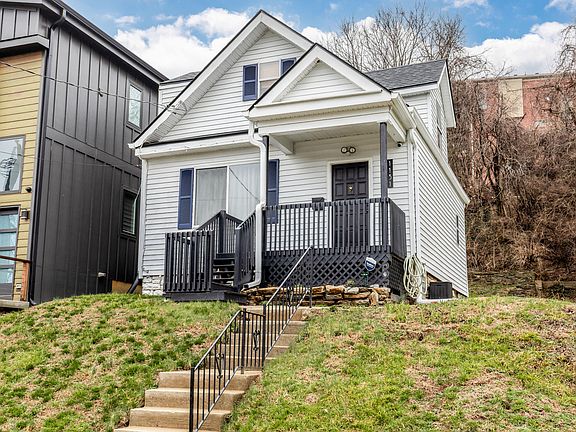 2nd image of 1131 Vine St