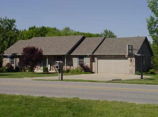 912 N Apple St, Greenfield, IN