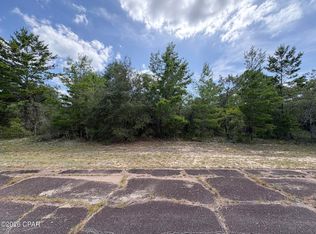 2 Confetti Pl, Chipley, FL 32428