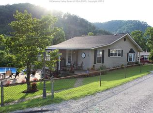 230 Church Hill Rd, Seth, WV 25181