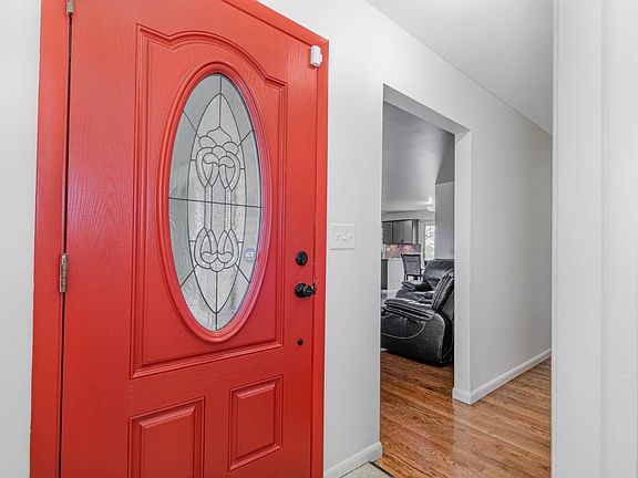 4th image of 7781 Carolina Pl