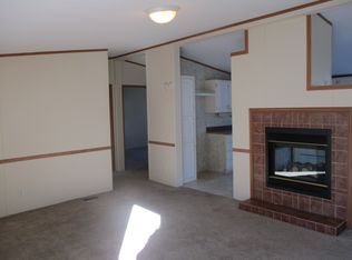 23734 Deerfield, New Boston, MI 48164