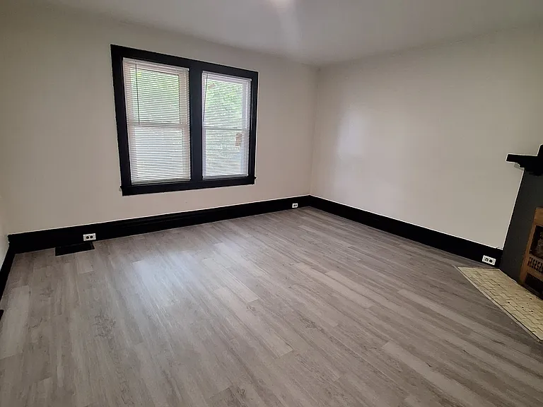824 Ramsey St — Photo 15