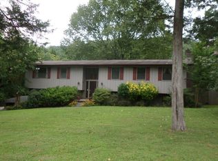 110 Claremont Rd, Oak Ridge, TN 37830
