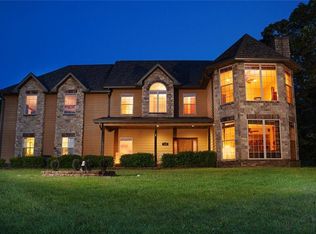 1318 Oakwood Dr, Hollister, MO 65672