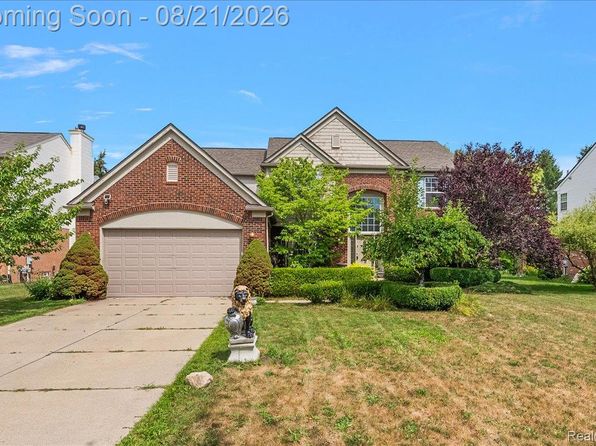 34827 Fontana Dr