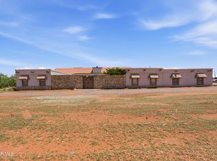 5566 Desert Willow Dr, El Paso, TX 79938
