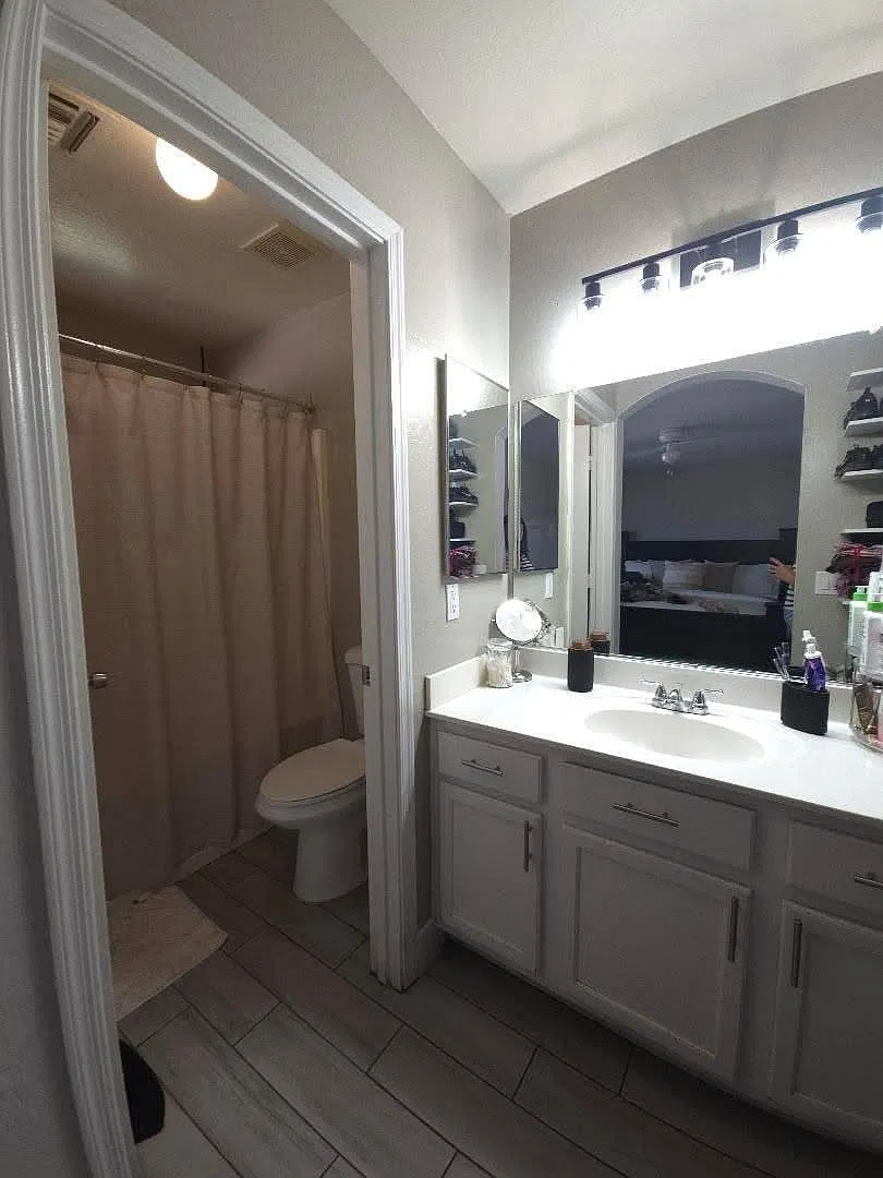 3 bed, 1310 sqft, $2,200 — Photo 3