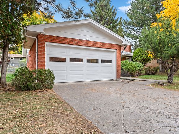 3rd image of 1214 Lincolnwood Dr