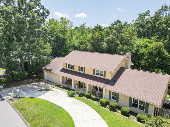 1632 Starboard Dr, Hixson, TN 37343