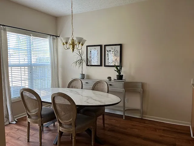 Breakfast area in the Kitchen