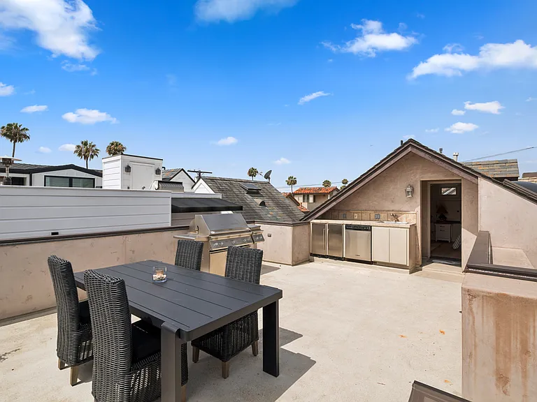 213 Coral Ave — Photo 41
