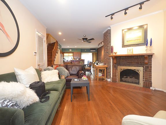 2nd image of 265 Burns St #1/2