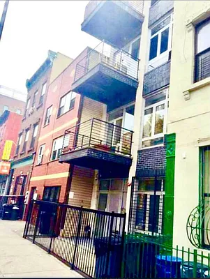 Rented by null | media 14