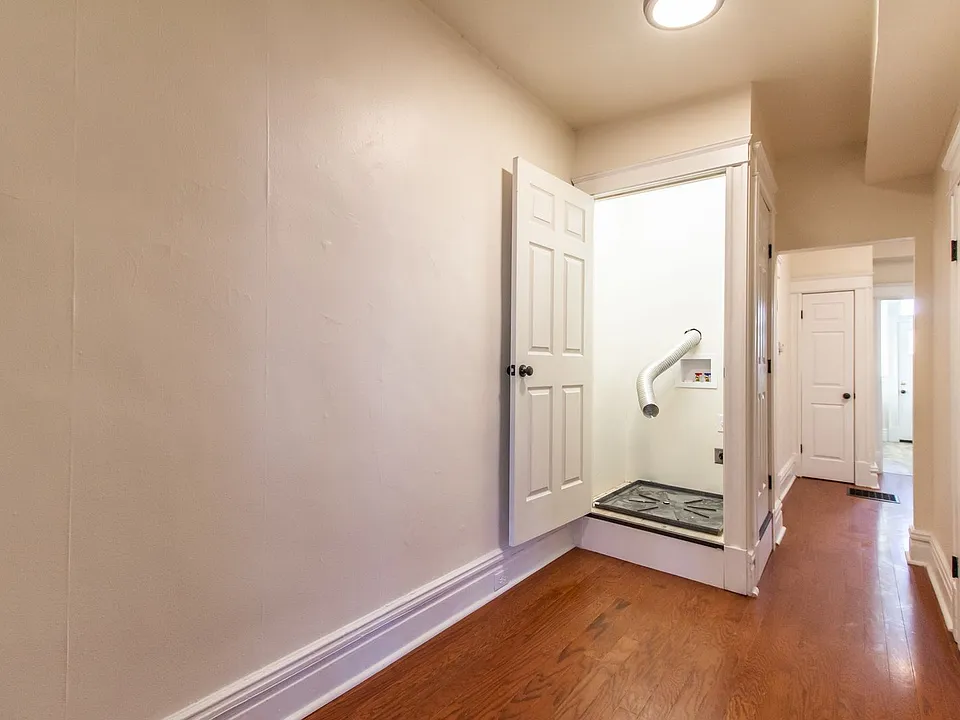 6016 Waterman Blvd #3E