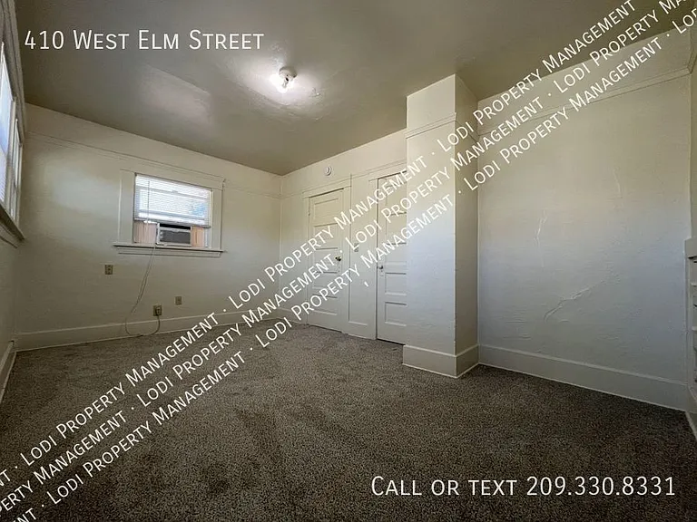 410 W Elm St — Photo 30