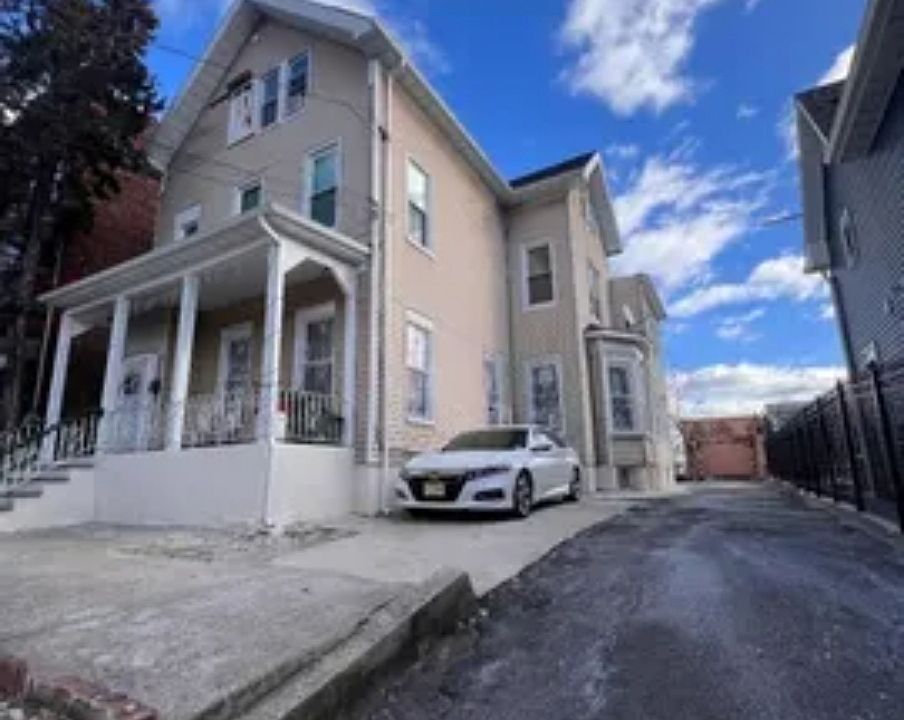 Beautiful Outside View and it's long drive way for car parking