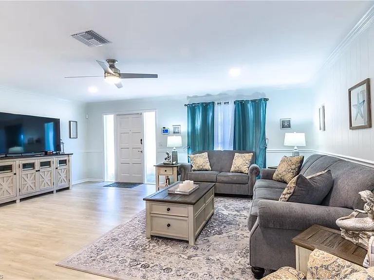28 Constitution Dr — Photo 13