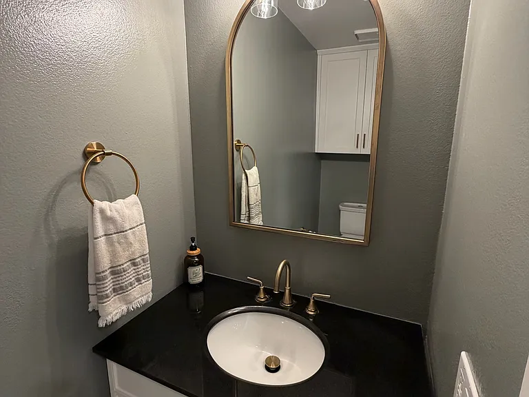 1830 Colby Ave #7 — Photo 10