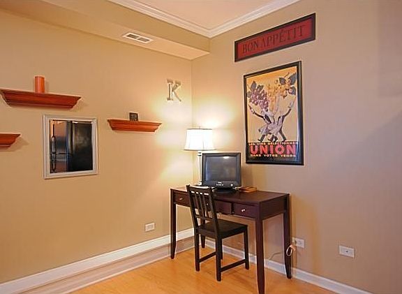 3rd image of 2720 W Cortland St APT 102