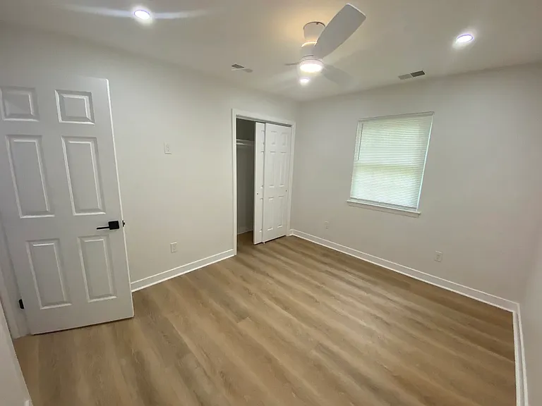 977 Water Oak Ct — Photo 38
