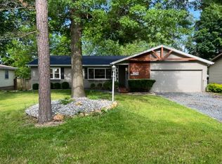 1669 S Sieger Dr, Springfield, MO 65804