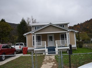 818 W Tennessee Ave, Pineville, KY 40977