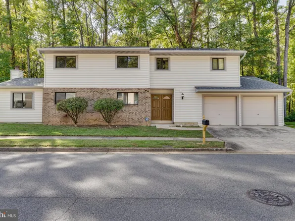 6924 Deer Run Dr, Alexandria, VA 22306