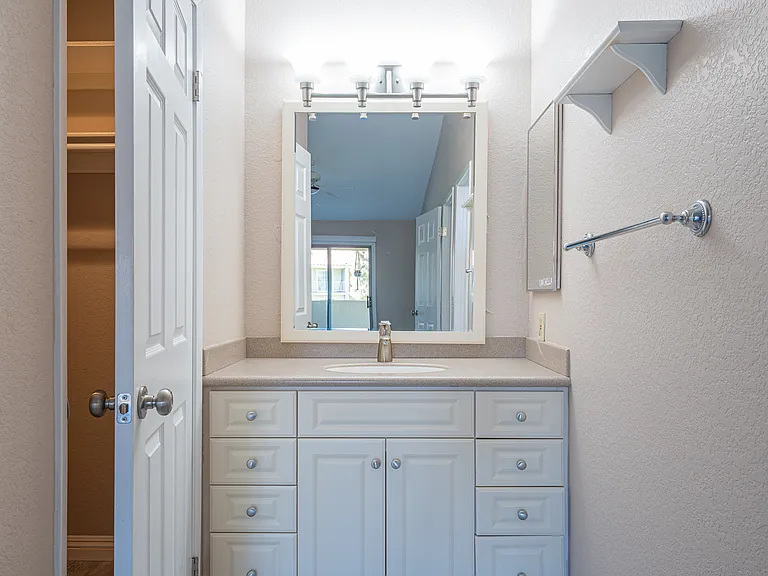 448 Tava Ln — Photo 16