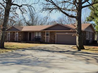 1026 S Sycamore Dr, Grove, OK 74344