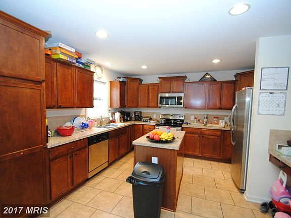 3rd image of 237 Olympic Dr
