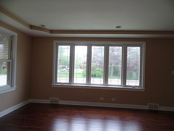 4th image of 319 Bohland Ave