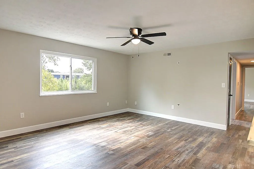 2 bed, 1.5 bath, 1152 sqft, $1,395 — Photo 3