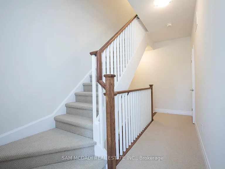 1180 Cawthra Rd #102 — Photo 12