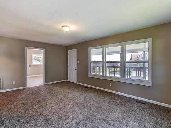5th image of 249 Atlantic Ave