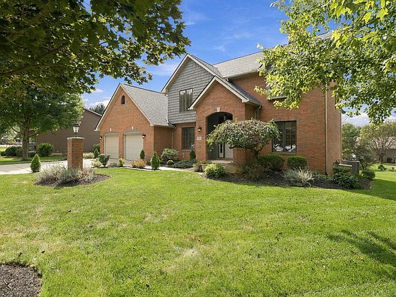 9th image of 205 Falcon Dr