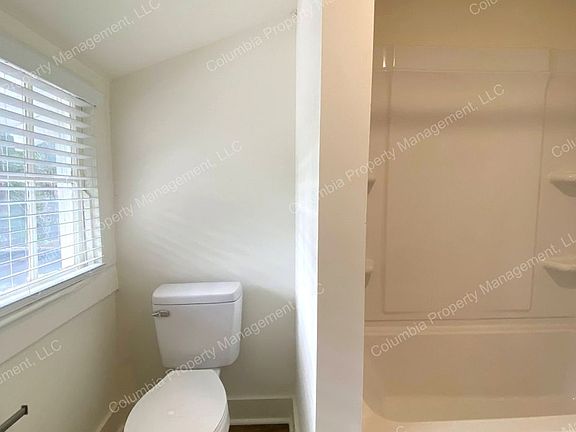 2nd image of 13105 Maple St