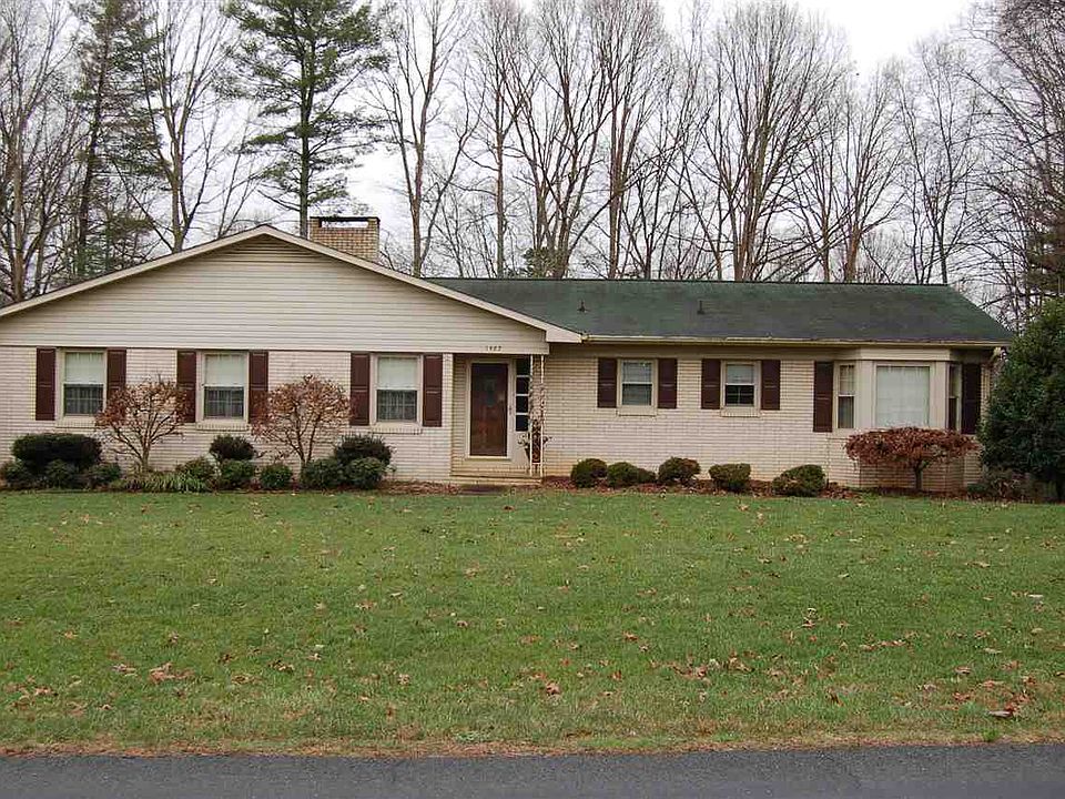 1st image of 1587 Oakmont Dr