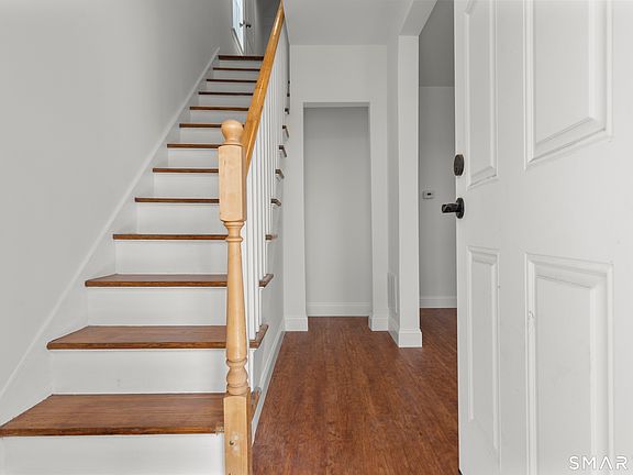 5th image of 152 Stonybrook Road
