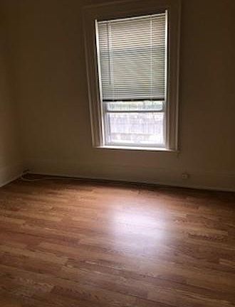5th image of 186 Thomas Burgin Pkwy #3