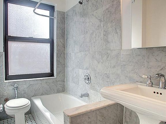 4th image of 785 W End Ave APT 5A