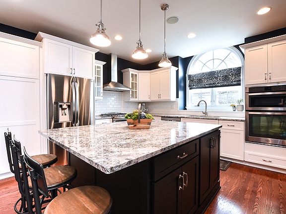 4th image of 14 N Madison Ave #3