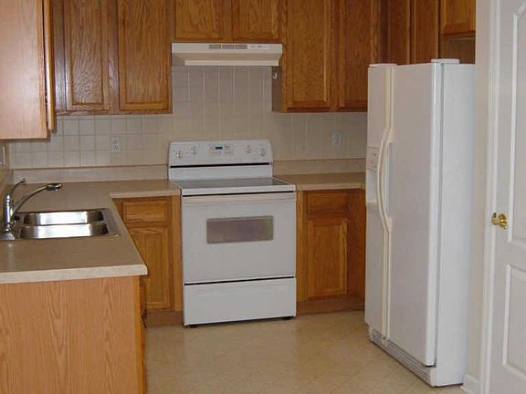 5th image of 3908 Saylor Ct