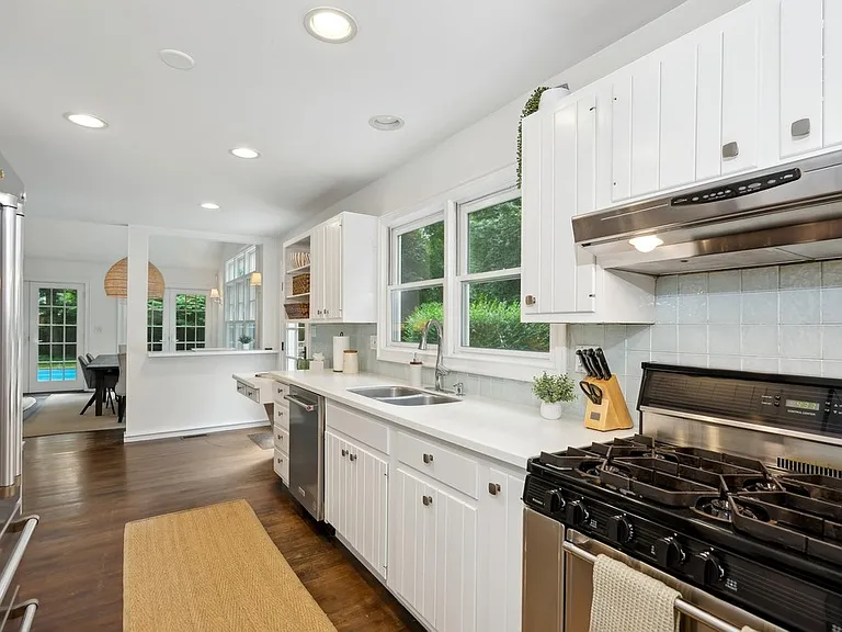71 Cove Hollow Rd — Photo 9