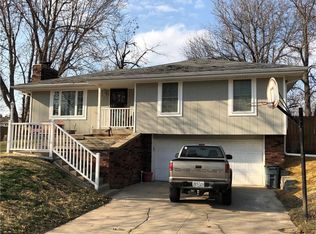 3029 Dover St, Saint Joseph, MO 64506