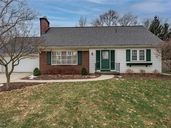 459 Woodland Dr, Medina, OH 44256